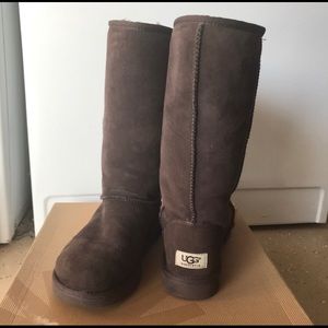 EXCELLENT CONDITION UGGs